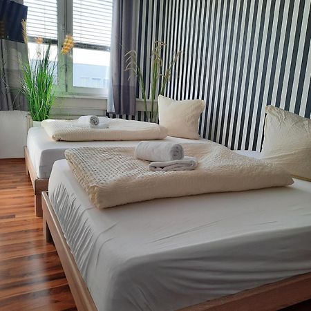 Sleep Well Rooms สตุตการ์ต ภายนอก รูปภาพ